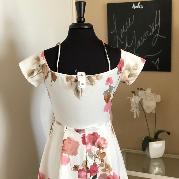 Floral Dress - Picture 3 of 5